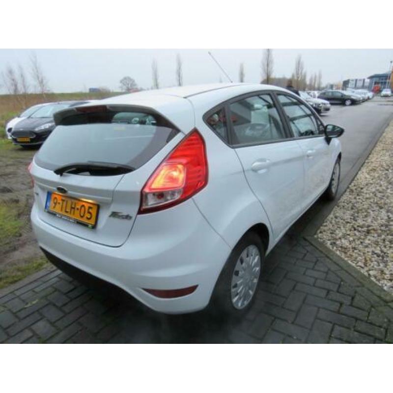 Ford Fiesta 1.6 TDCi Lease Style Airco Navi Bluetooth | Fina