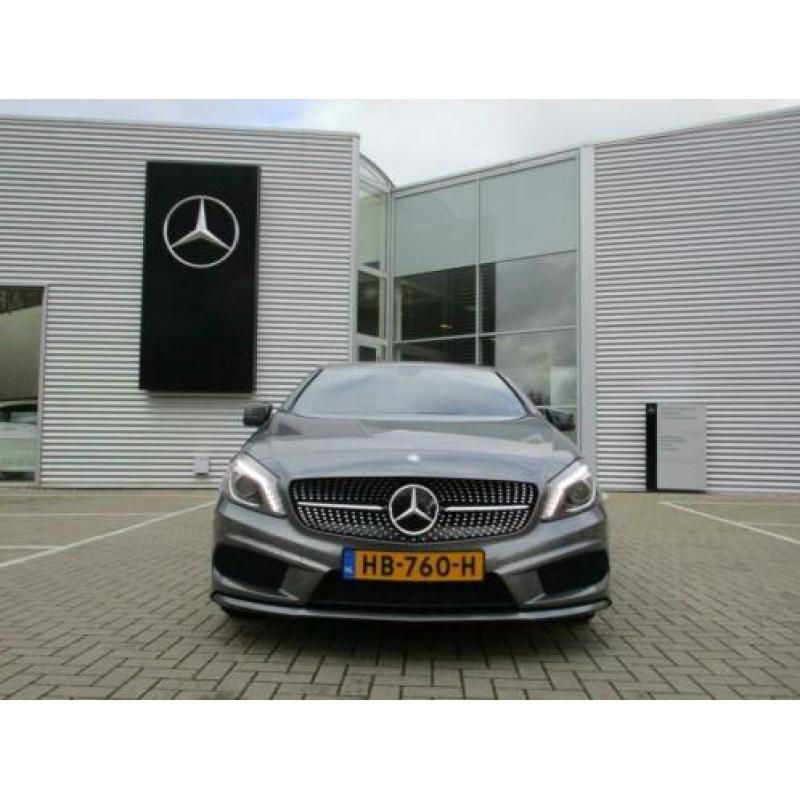 Mercedes-Benz A-Klasse 180 AMG Line Automaat Navigatie Night