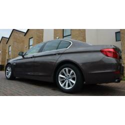 BMW 5-SERIES 520i Upgrade AUTOMAT | NAVI, PDC, CAMERA