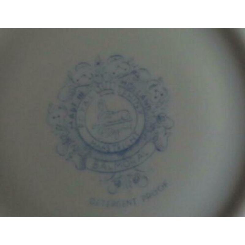 P. REGOUT SPHINX BALMORAL 4x kop en schotel H6,5xO8cm 15cl c