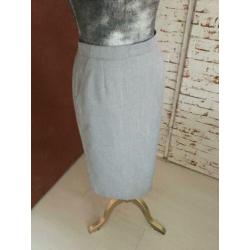 Licht grijze classic rok maat 38