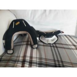 Leatt neckbrace maat s