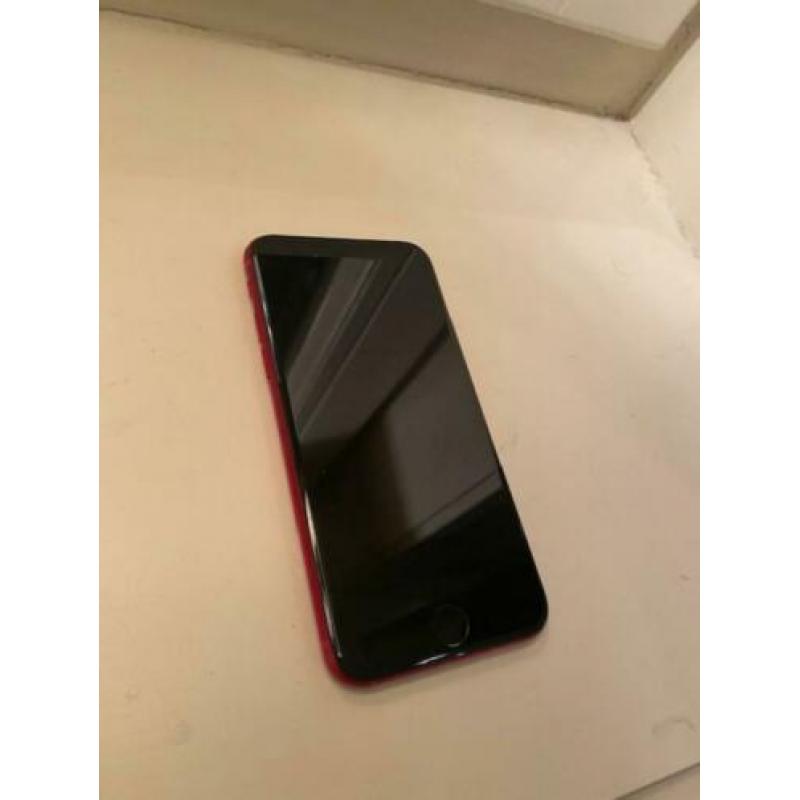 Iphone 8 RED in goede staat