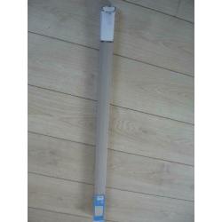 Nw basic rolgordijn zandkleur 80x175 €10.00 Leen Bakker.