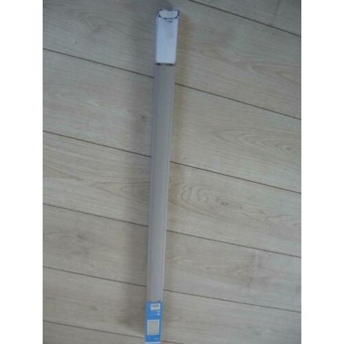 Nw basic rolgordijn zandkleur 80x175 €10.00 Leen Bakker.