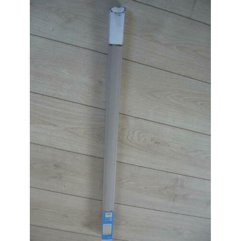 Nw basic rolgordijn zandkleur 80x175 €10.00 Leen Bakker.