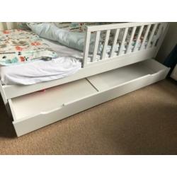 Heel mooi peuterbedje petite Amelie te koop