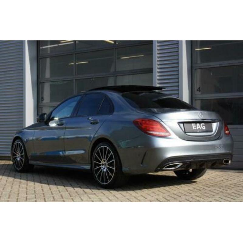 Mercedes-Benz C-Klasse 250 AMG Panoramadak 360 Gr Camera LED