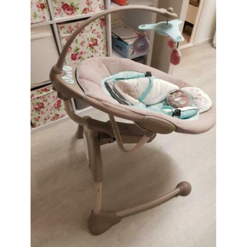 Baby schommel massage stoel.