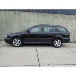 Skoda Octavia Combi 1.6 Collection TOP AUTO airco