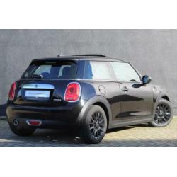 MINI 3-deurs Cooper aut. Chili + Serious Business + Panorama