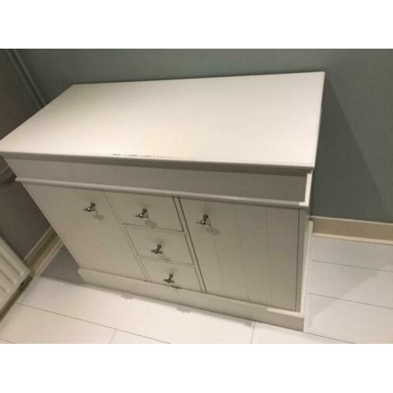 Handgemaakte commode Rivièra Maison stijl