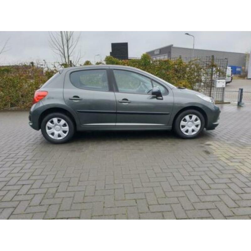 Peugeot 207 1.4 VTi Look (bj 2009)