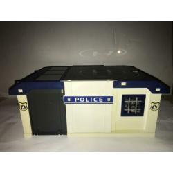 Playmobil politiebureau en dief
