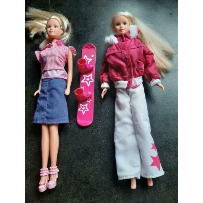 4 Simba barbie's. Monster, met 2 pruiken, Mickey Mouse