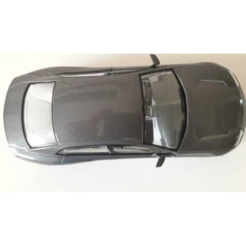 Lamborghini Estoque 1:24