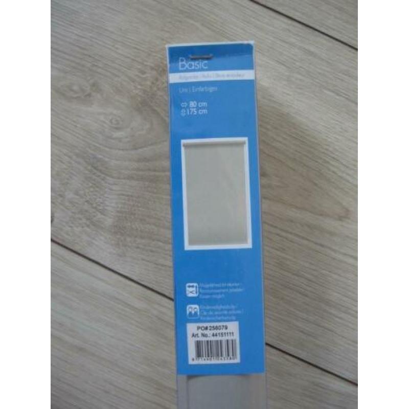 Nw basic rolgordijn zandkleur 80x175 €10.00 Leen Bakker.