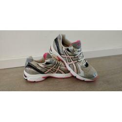 ASICS Gel Blackhawk Maat 42 (10 US) Dames hardloopschoenen