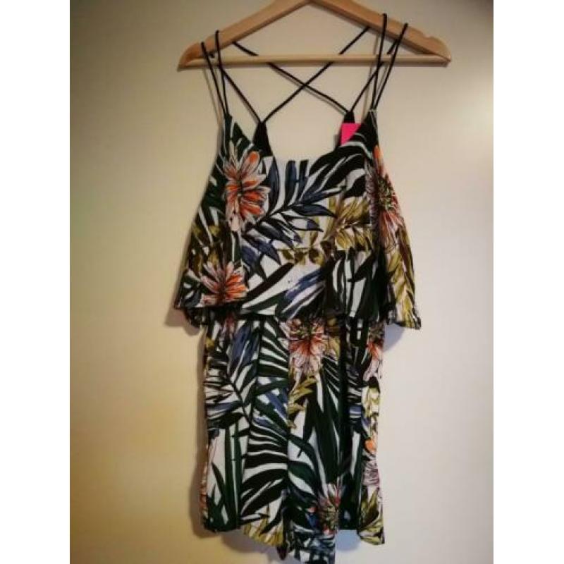 korte jumpsuit voor de zomer