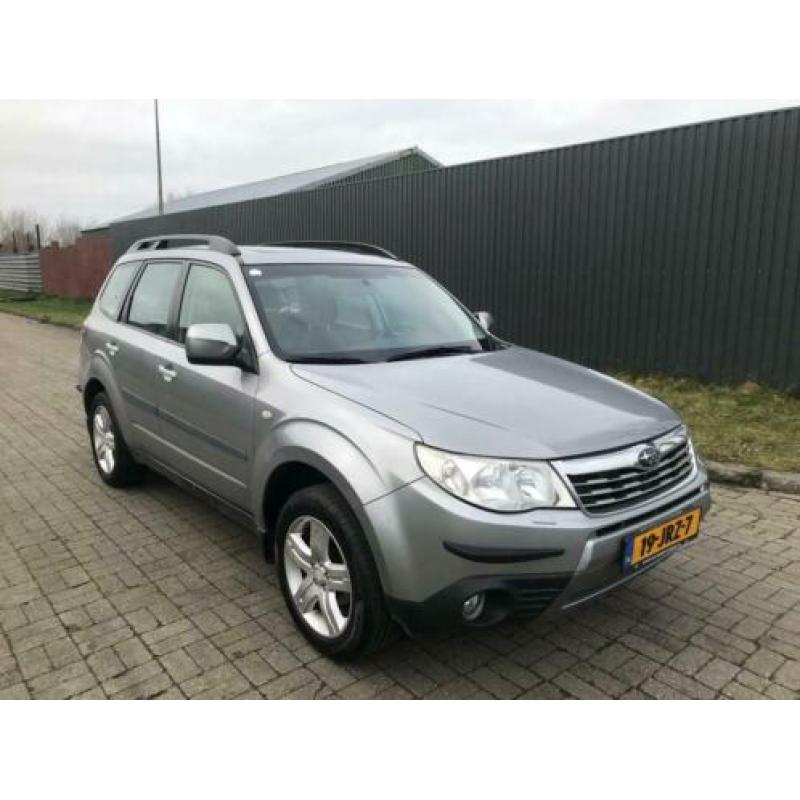 Subaru Forester 2.0 XS Premium Panoramadak, airco, 4x4
