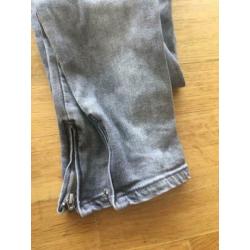 Zwarte en grijze skinny jeans