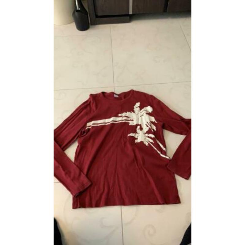 Leuk rood shirt met lange mouwen / longsleeve van UR maat M
