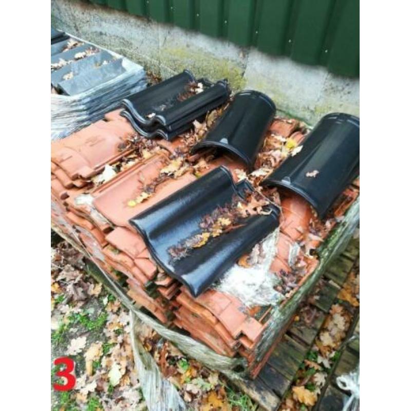 Nette geglasuurde keramische pannen