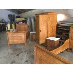 Oude grenen slaapkamer