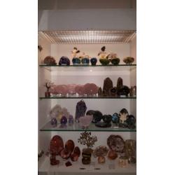 Zeer VEEL Sculpturen Lapis Labradoriet Apatiet Septarie etc