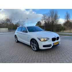 BMW 1 Serie 114i High Executive M-Sport Schnitzer uitv 220PK