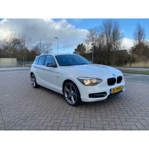 BMW 1 Serie 114i High Executive M-Sport Schnitzer uitv 220PK