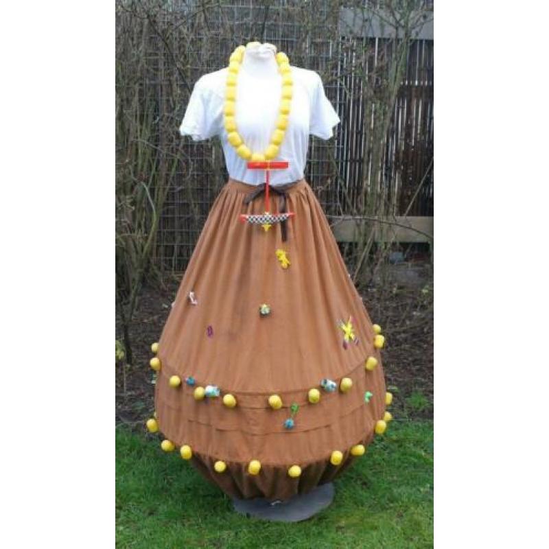 gek outfit: Verrassingsei !mt. XL m.origineel gevulde eitjes