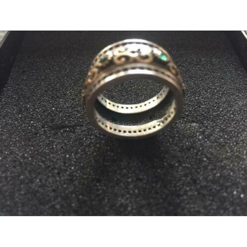 Zilver Ring met kristallen stenen,maat 18 ,vintage
