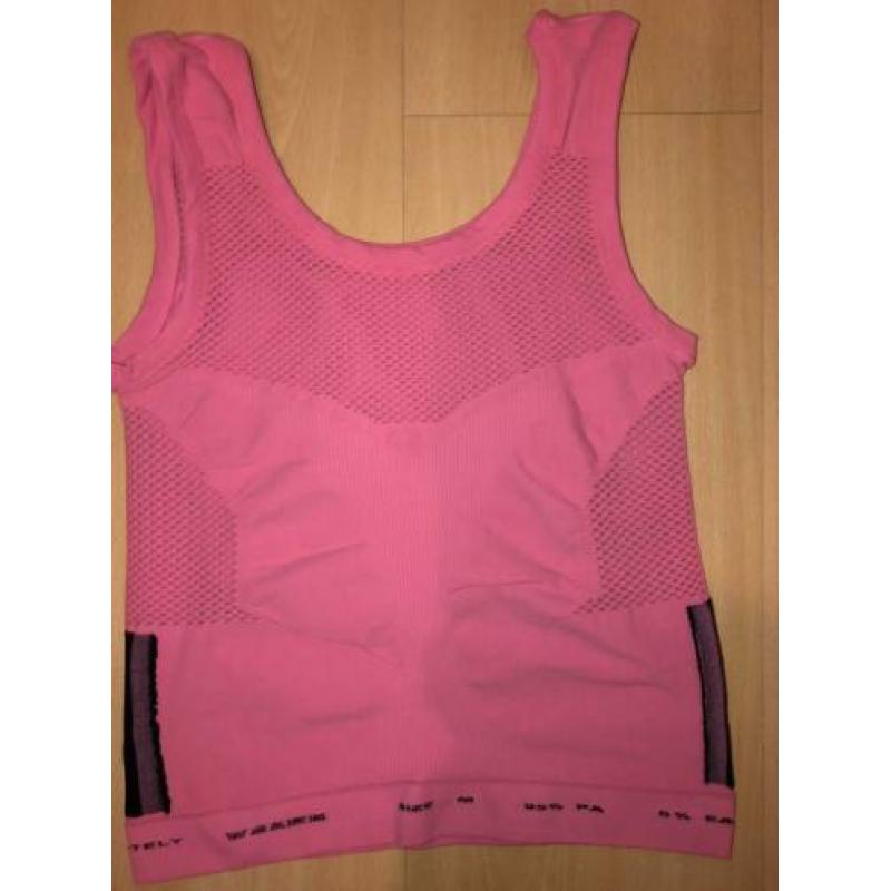 Sport tops, zwart en roze, maat S