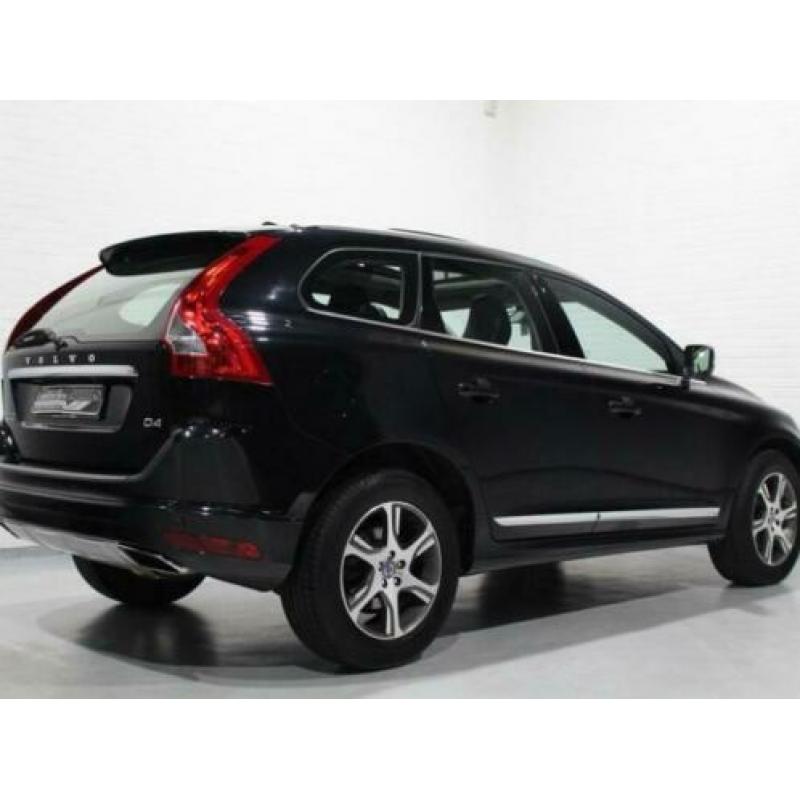 v.a. € 330 p/m | Volvo XC60 2.0 D4 181 pk Summum Navi