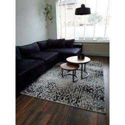 Zwart/wit/grijs vloerkleed 160x230