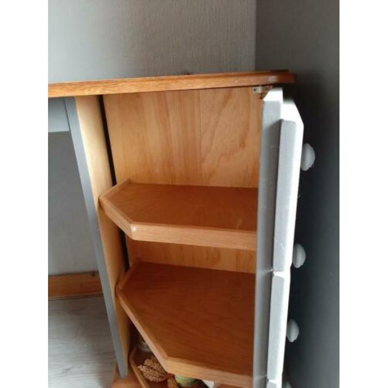 Bureau met kruk
