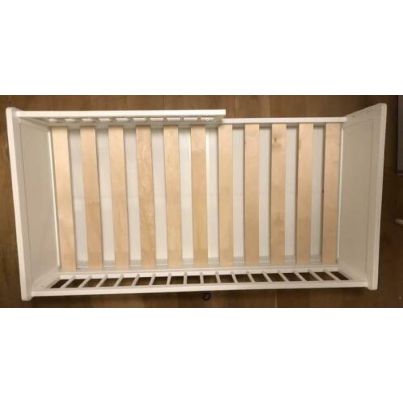 Peuterbed 140x70 Petit Amélie met uitschuiflade