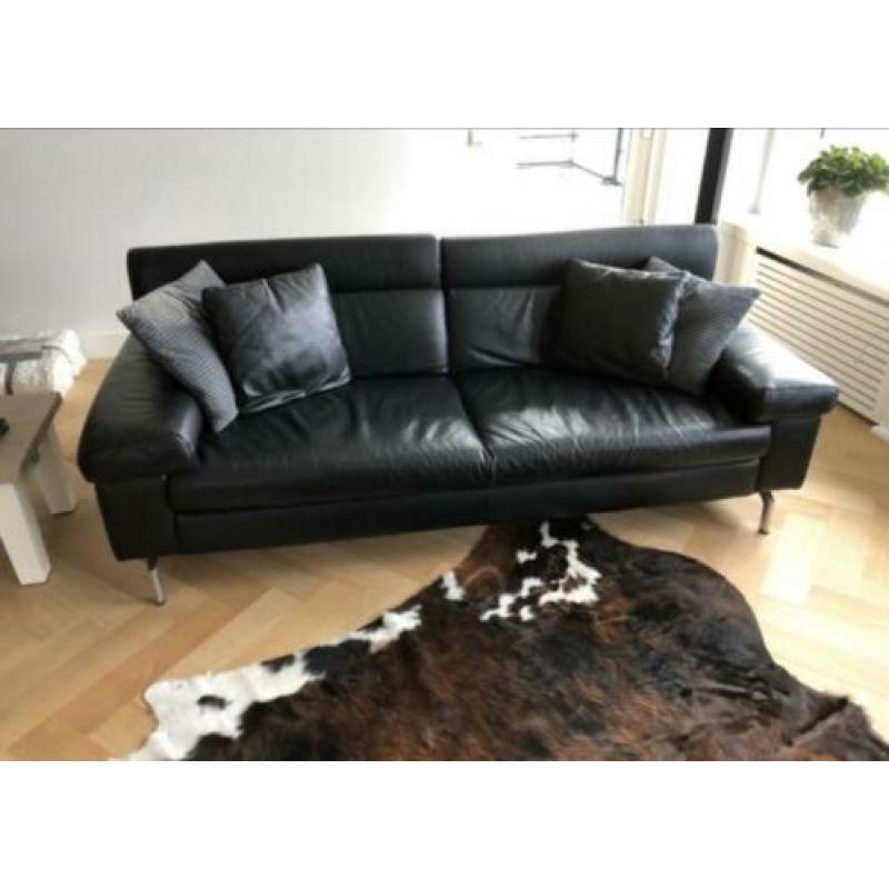 Te koop : Zwart Lederen 2,5 zits met hocker