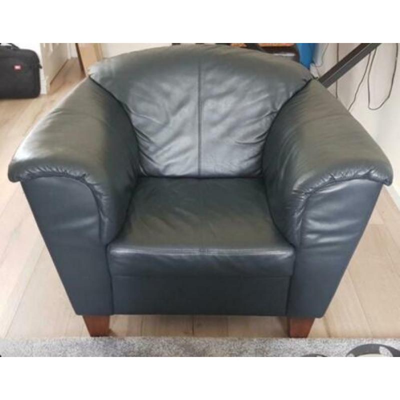 Te koop leren bankstel 2 persoons en 1persoons