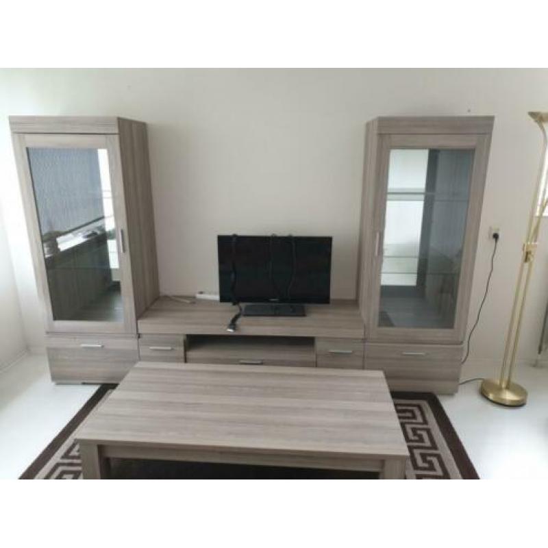 Te koop tv meubel/vitrinekast