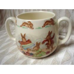 Doulton Bunnykins Haas Beker Mok Breiwerk Pasen Servies