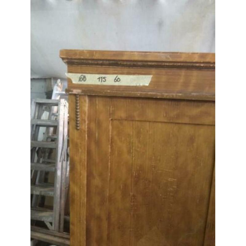 Oude grenen slaapkamer