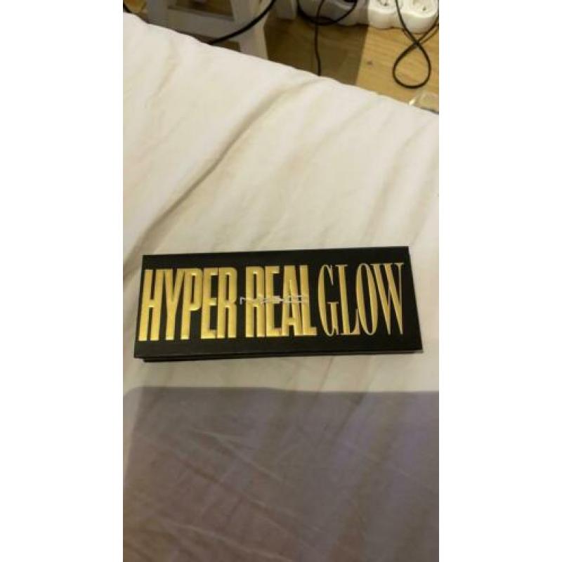 Mac hyper real glow