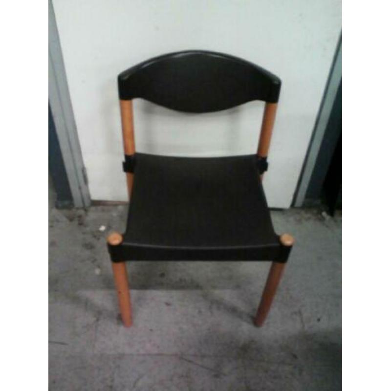 Stoelen. Kantinestoelen. Vergaderstoelen. Donkerbruin. 18 st