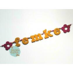 Prachtige houten naamslinger voor babykamer | Stokhout 79