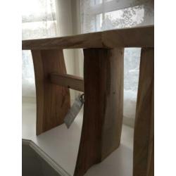 2 Prachtige teak krukjes, bijzet tafeltjes, planten tafeltje