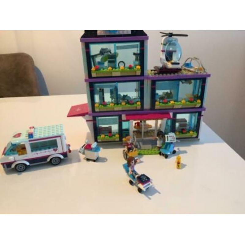 Lego Friends Heartlake ziekenhuis 41318