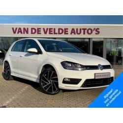 Volkswagen Golf 1.4 TSI Highline R-line in- exterieur | Rijk