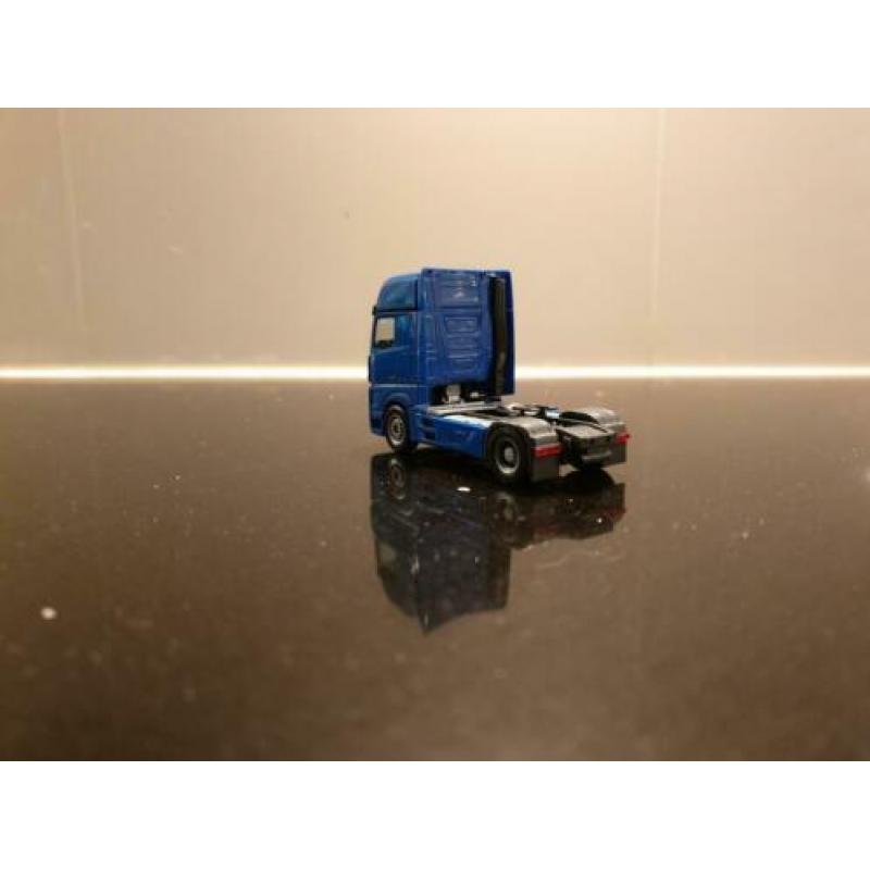 Herpa truck 1/87 Mercedes